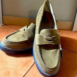 WHITE MOUNTAIN SHOES!! GUNNER LOAFER , GENUINE LEATHER